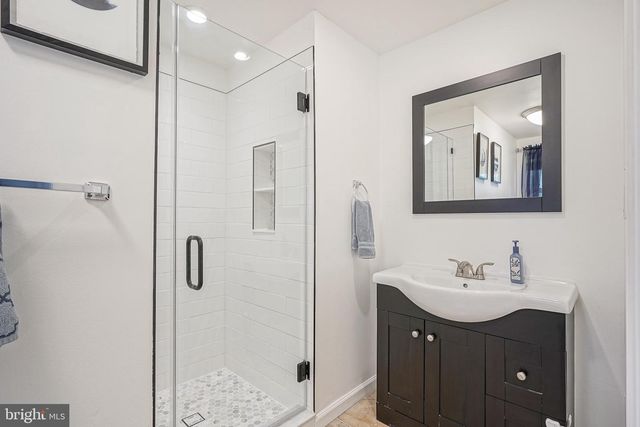 2305 BEVERLY RD, Cinnaminson, NJ 08077