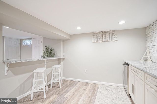 2305 BEVERLY RD, Cinnaminson, NJ 08077