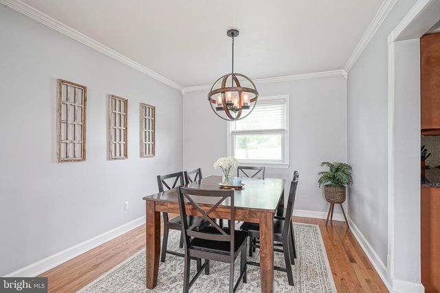 2305 BEVERLY RD, Cinnaminson, NJ 08077