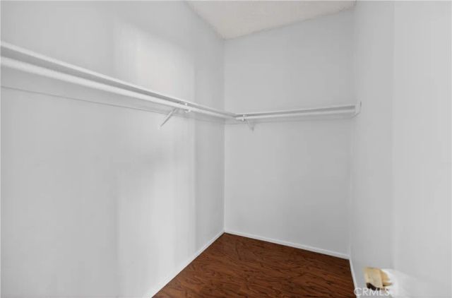 4441 Woodman Avenue 205, Sherman Oaks, CA 91423