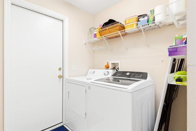 6918 74TH STREET CIRCLE E, Bradenton, FL 34203
