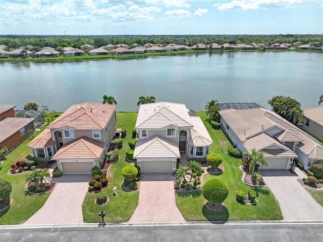 6918 74TH STREET CIRCLE E, Bradenton, FL 34203