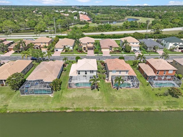 6918 74TH STREET CIRCLE E, Bradenton, FL 34203