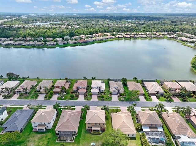 6918 74TH STREET CIRCLE E, Bradenton, FL 34203