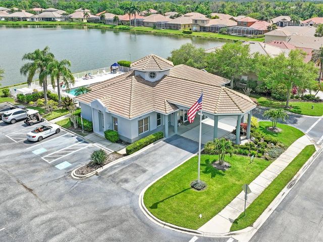 6918 74TH STREET CIRCLE E, Bradenton, FL 34203