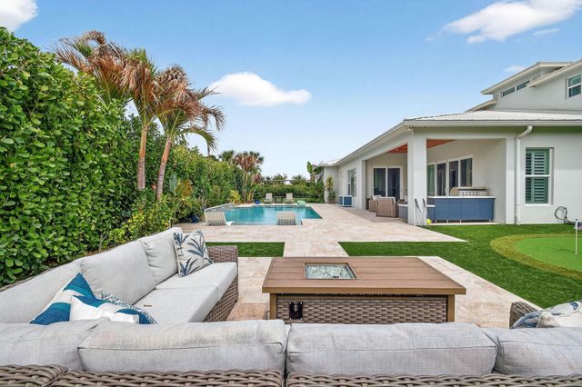 19966 SE Gallberry Drive, Jupiter, FL 33458