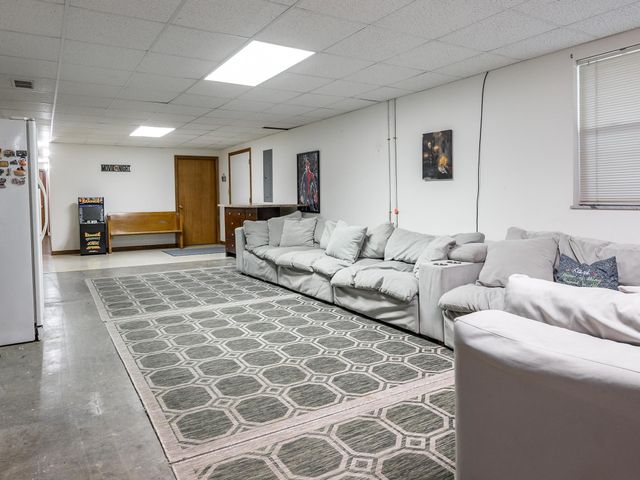 123 Brooke Street, Culloden, WV 25510