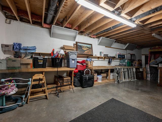 123 Brooke Street, Culloden, WV 25510