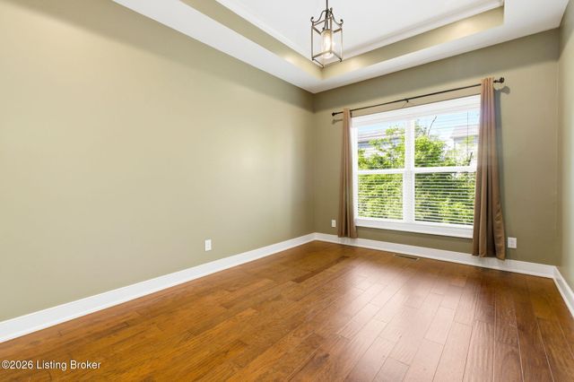 616 Davenport Dr, Louisville, KY 40245