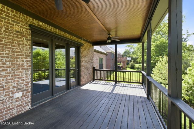 616 Davenport Dr, Louisville, KY 40245