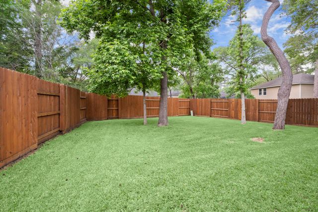 139 S Vesper Bend Circle, The Woodlands, TX 77382