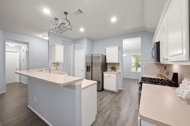 139 S Vesper Bend Circle, The Woodlands, TX 77382