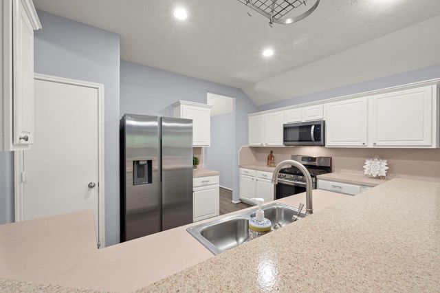 139 S Vesper Bend Circle, The Woodlands, TX 77382