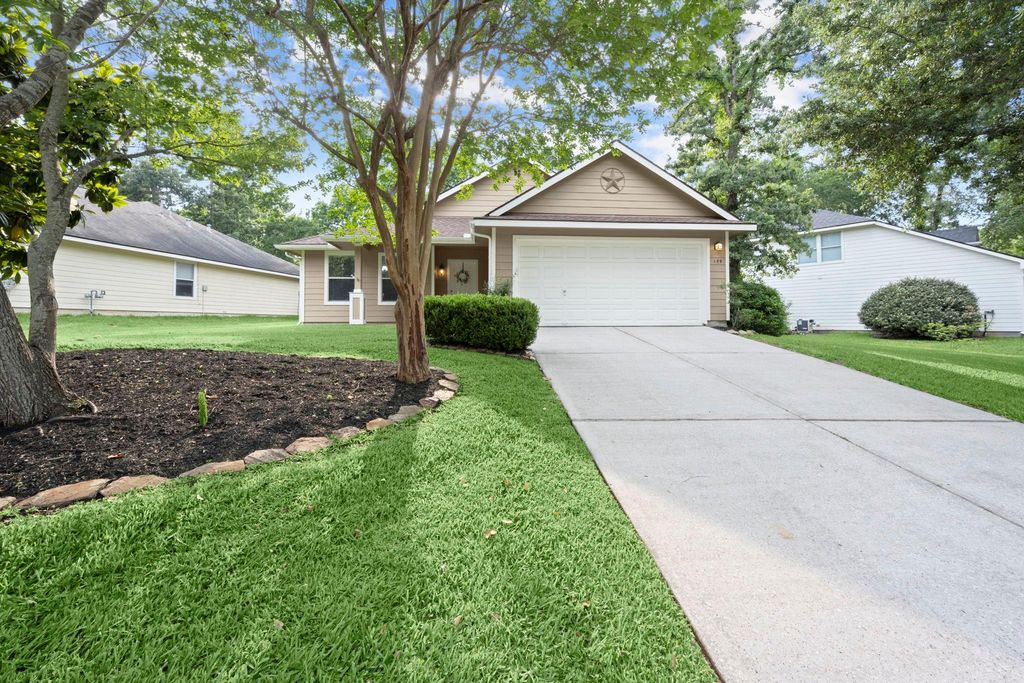 139 S Vesper Bend Circle, The Woodlands, TX 77382