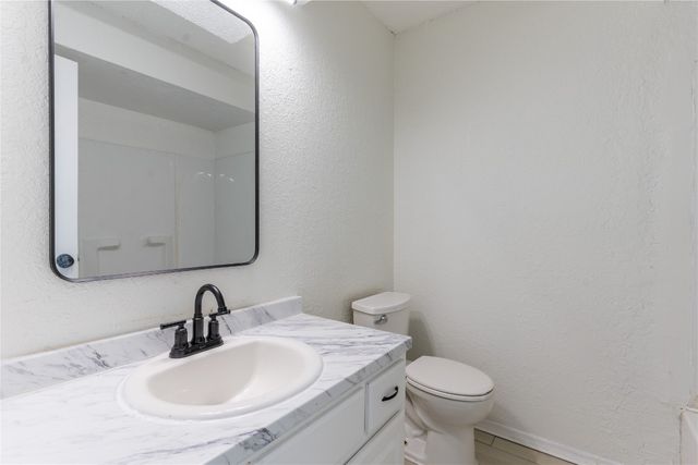 709 Briarwood Drive, Midwest City, OK 73130