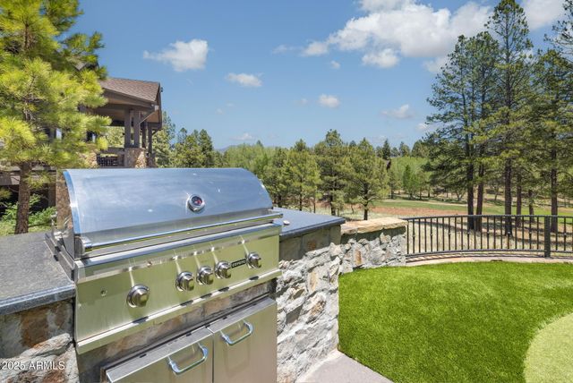 3299 S TEHAMA Circle, Flagstaff, AZ 86005