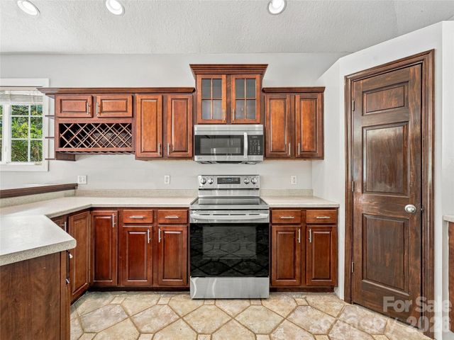 57 Mount Royal Drive, Arden, NC 28704