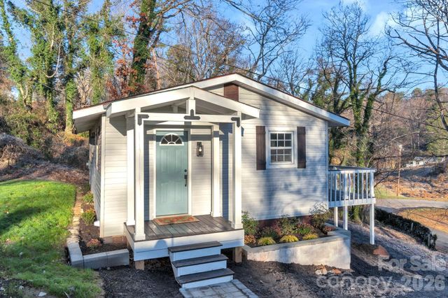 49 E Livingston Street, Tryon, NC 28782