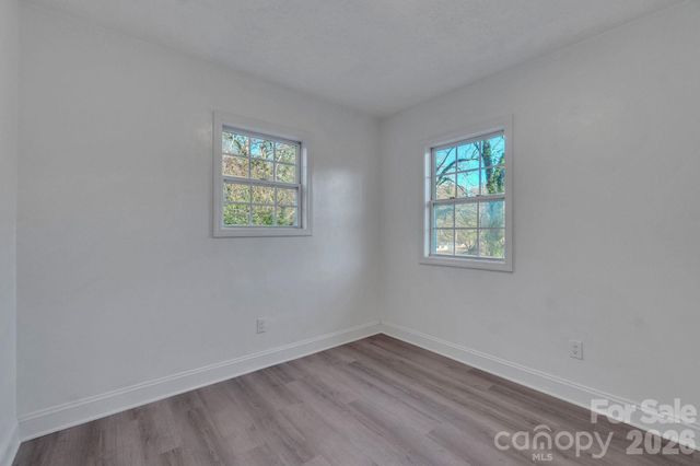 49 E Livingston Street, Tryon, NC 28782