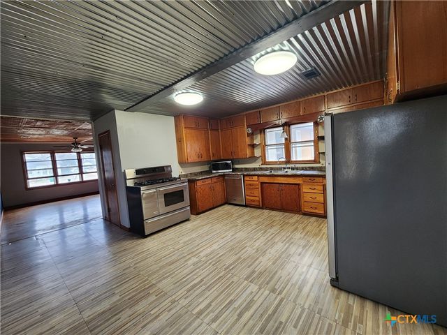 609 6th Street, Moody, TX 76557