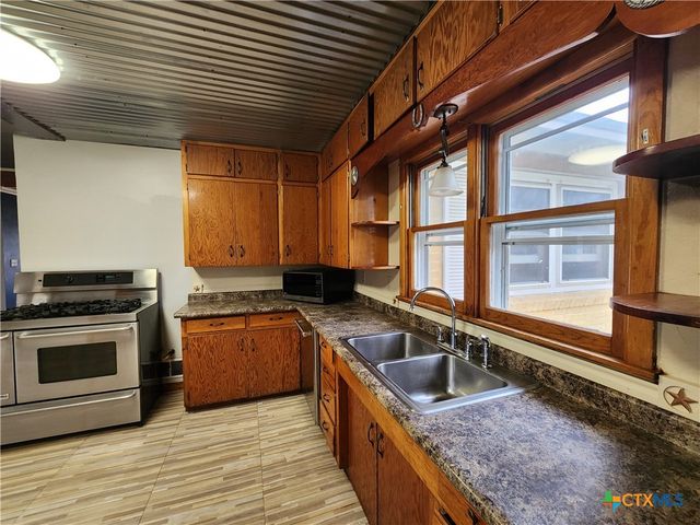 609 6th Street, Moody, TX 76557