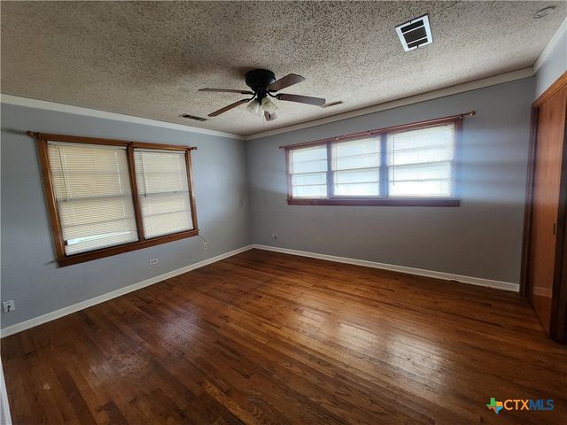 609 6th Street, Moody, TX 76557