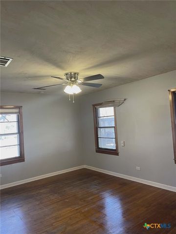 609 6th Street, Moody, TX 76557