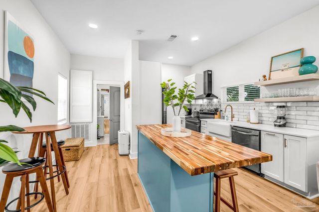602 W Jackson St, Pensacola, FL 32501