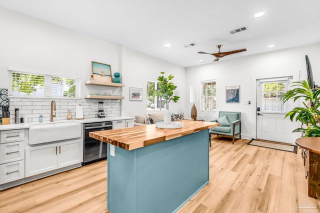 602 W Jackson St, Pensacola, FL 32501