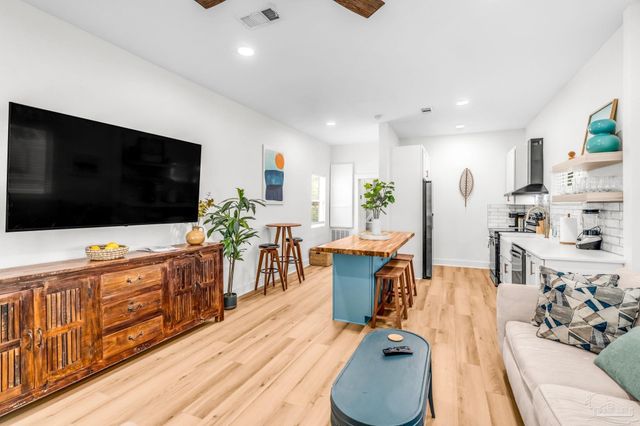 602 W Jackson St, Pensacola, FL 32501