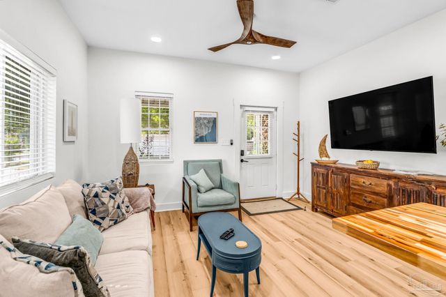 602 W Jackson St, Pensacola, FL 32501