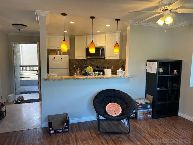7425 Charmant Dr 2912, San Diego, CA 92122