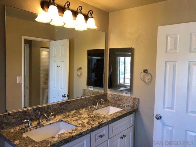 7425 Charmant Dr 2912, San Diego, CA 92122