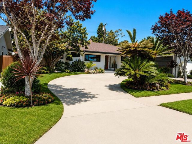 6511 Wooster Avenue, Ladera Heights, CA 90056