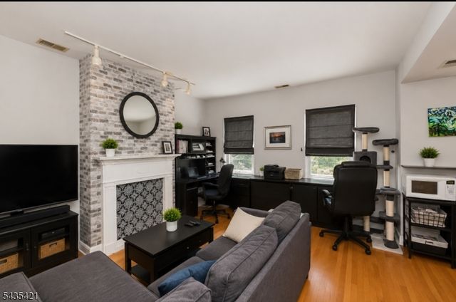 21 Fitzherbert Street, Bloomfield Twp., NJ 07003