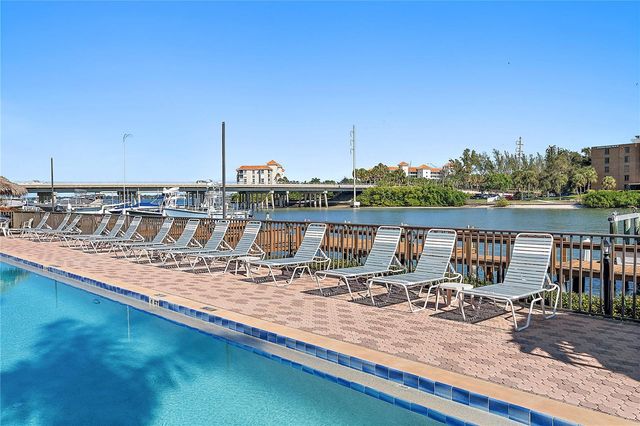 4780 BRITTANY DRIVE S 11, St Petersburg, FL 33715