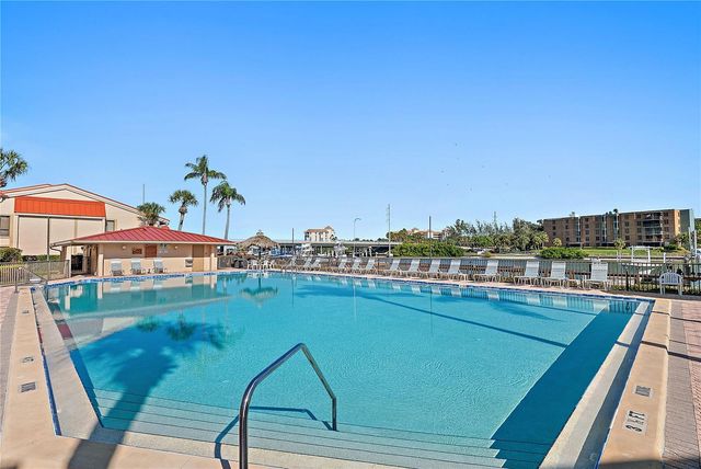 4780 BRITTANY DRIVE S 11, St Petersburg, FL 33715