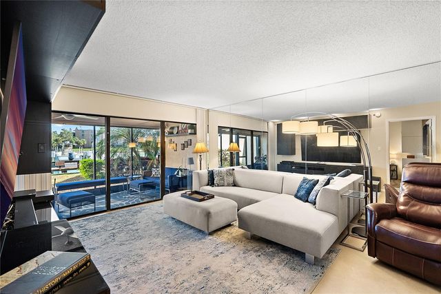 4780 BRITTANY DRIVE S 11, St Petersburg, FL 33715