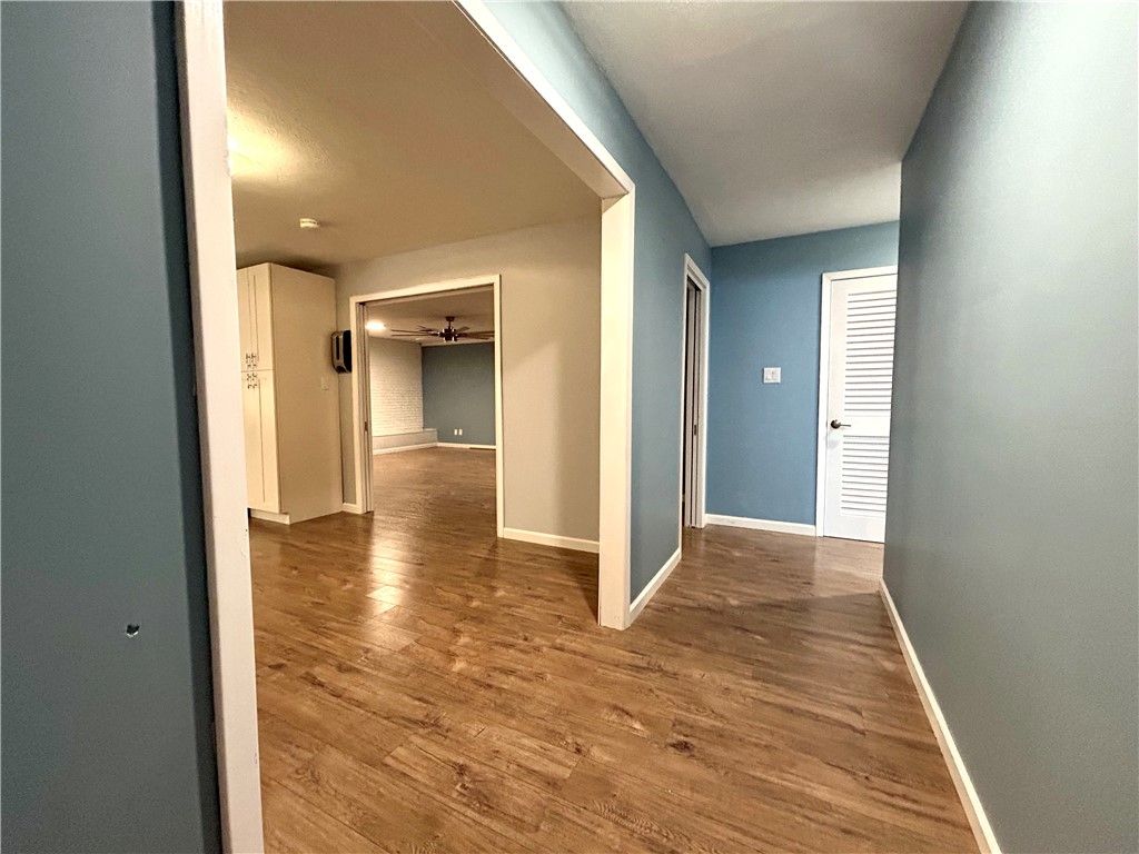 848 Oak Ave, Rockport, TX 78382 — photo 2