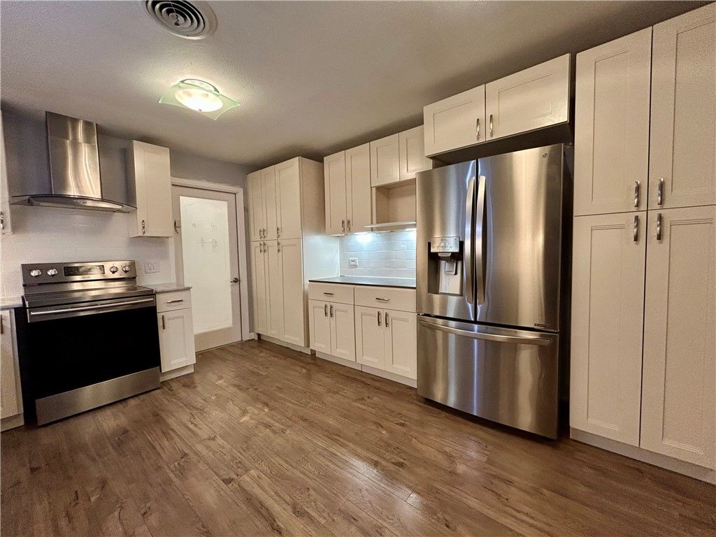 848 Oak Ave, Rockport, TX 78382 — photo 5