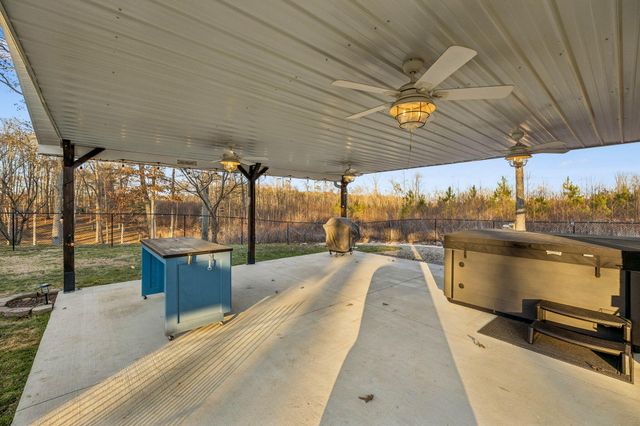 202 55th Avenue, Gruetli Laager, TN 37339