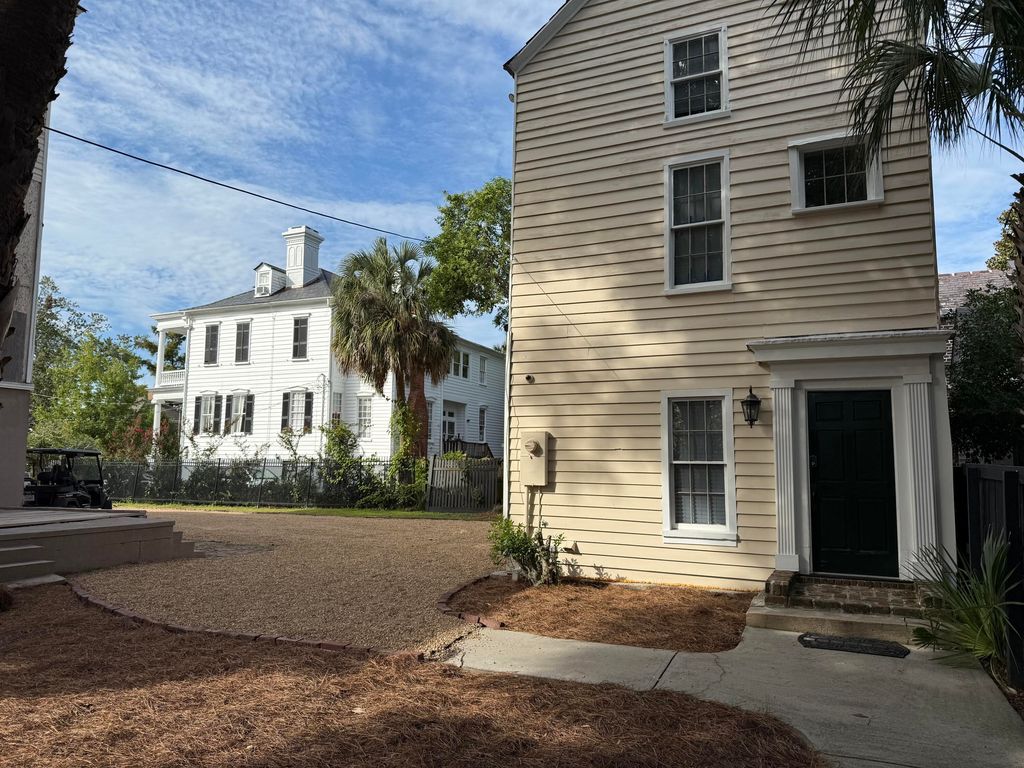 62 Montagu Street Carriage House, Charleston, SC 29401
