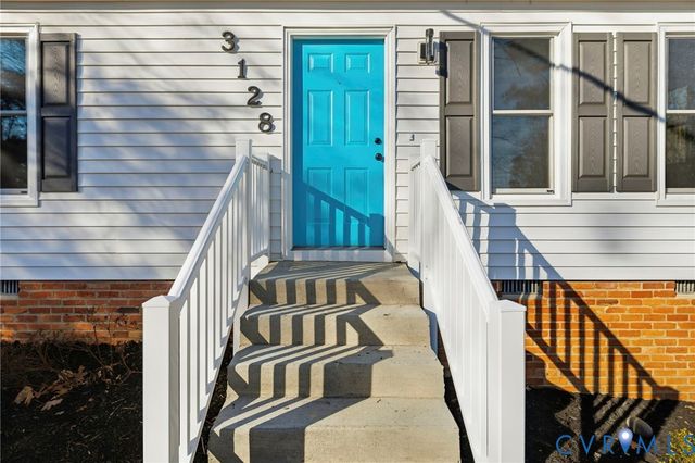 3128 Woodsong Dr, Midlothian, VA 23112