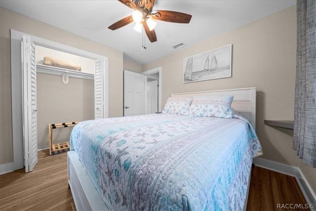12046 W Gulf Breeze Court, Crystal River, FL 34429