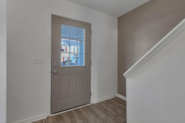 6069 Georges Park Drive, 5E, Canal Winchester, OH 43110