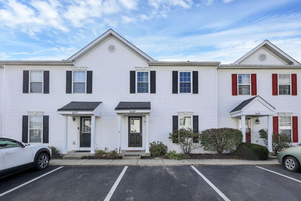 6069 Georges Park Drive, 5E, Canal Winchester, OH 43110