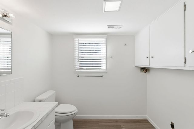 9015 W 11th St N, Wichita, KS 67212