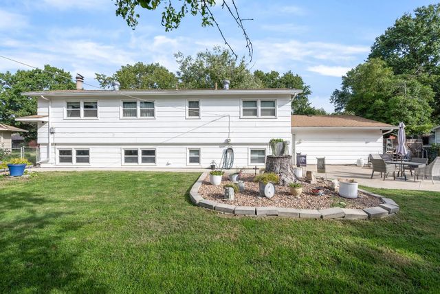 9015 W 11th St N, Wichita, KS 67212