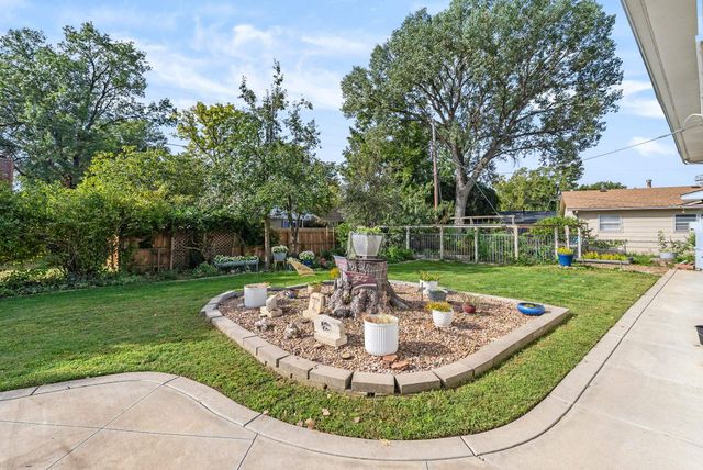 9015 W 11th St N, Wichita, KS 67212