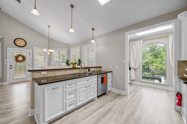 13847 Parkway Manor Drive, Willis, TX 77318